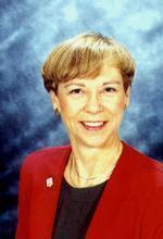 Real Estate Agent Carole Miracle