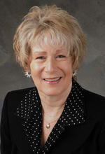 Real Estate Agent Carolyn Bierbaum
