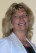 Real Estate Agent Cindy Darling